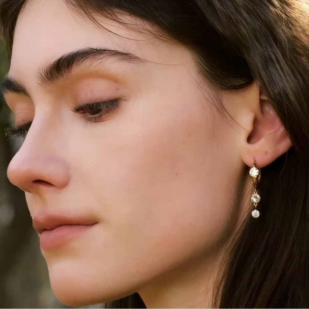 NEW✨ 18K Gold Plated Zircon Drop Earrings